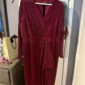 Ever New Burgundy Long Sleeve Dress